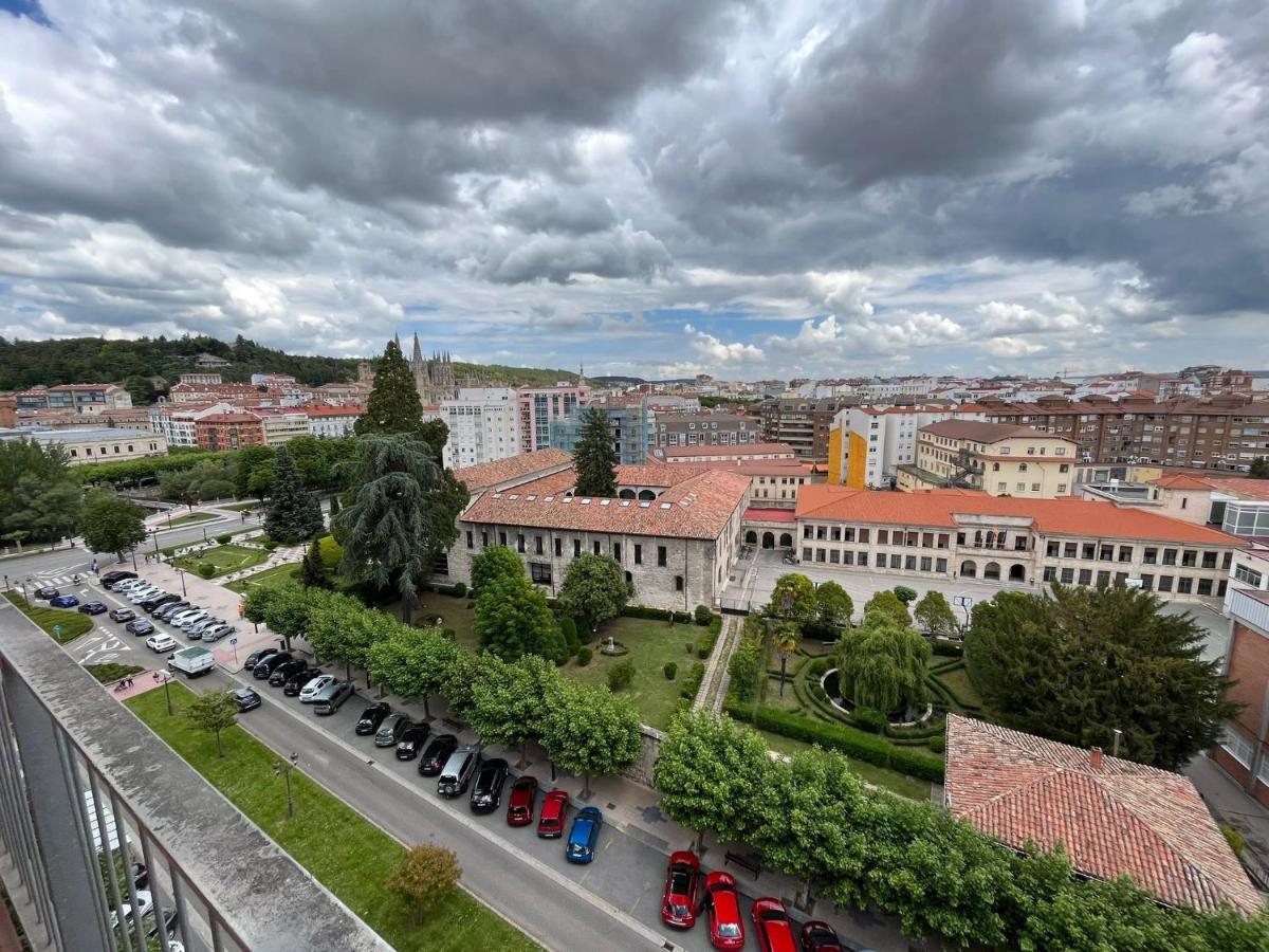 Atuaire Home Gran Apartamento Con Vistas A La Catedral De Burgos Exterior foto